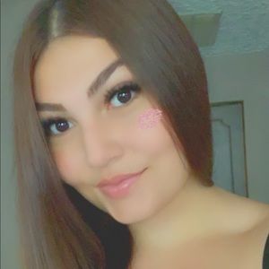 Meet your Posher, Sandy